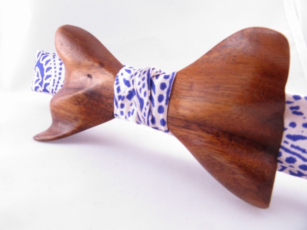 The Havana Honey Wooden Bow Tie by Ella Bing